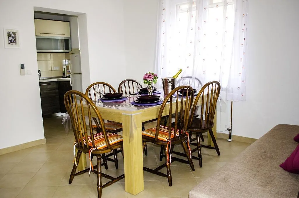 Apartments Zlatka Trogir Chorvatsko